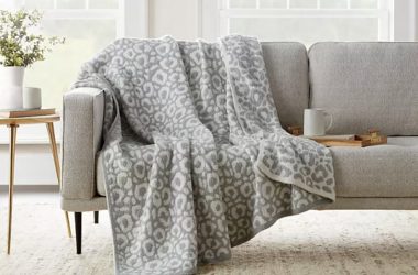 HOT!! Members Mark Luxury Cozy Knit Throw Just $9.98!